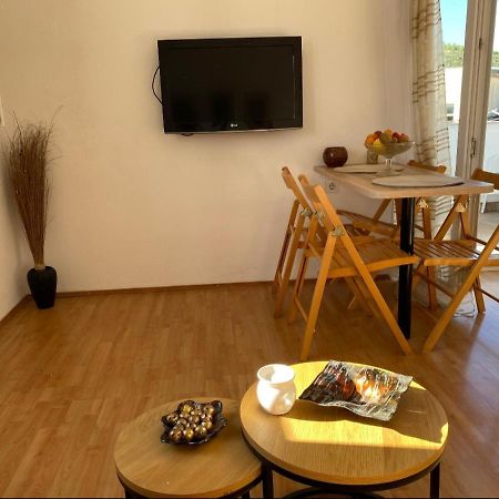 Apartment Remi, Penthouse With Balcony, Free Parking Marina Exterior foto