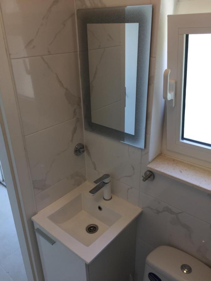 Apartment Remi, Penthouse With Balcony, Free Parking Marina Exterior foto