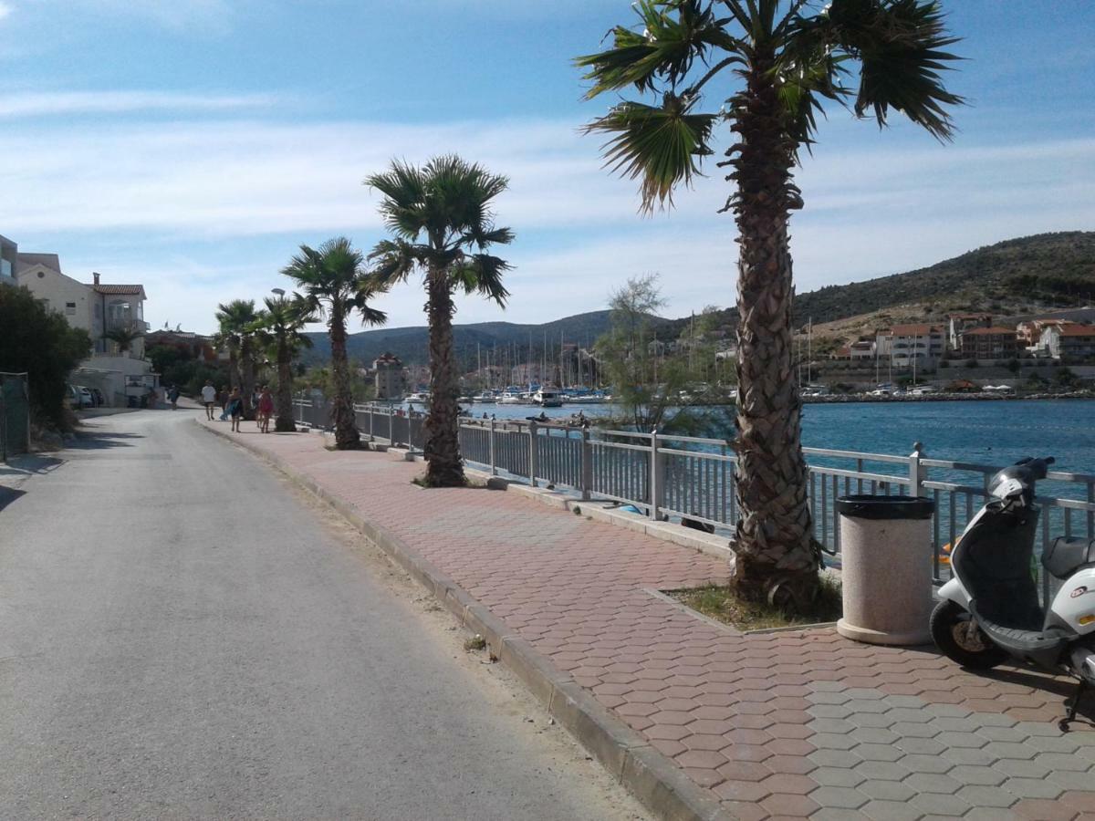 Apartment Remi, Penthouse With Balcony, Free Parking Marina Exterior foto